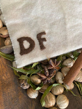 Olde Winter Woodstock Door Pocket